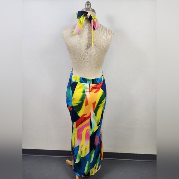 NWOT Backless Bold Vibrant Multicolor Maxi Dress, size Large - Picture 6 of 13